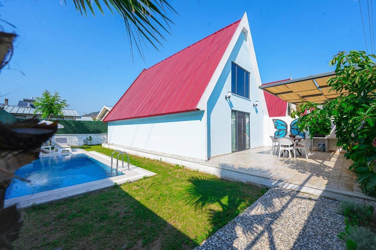 Fethiye Yanıklar'da Çekirdek Ailelere Uygun, Özel Havuzlu, Bahçeli Bungalov