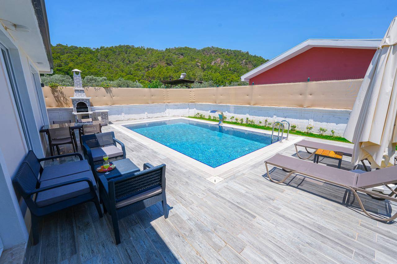 Fethiye Yanıklar'da Çekirdek Ailelere Uygun, Özel Havuzlu, Kiralık Villa