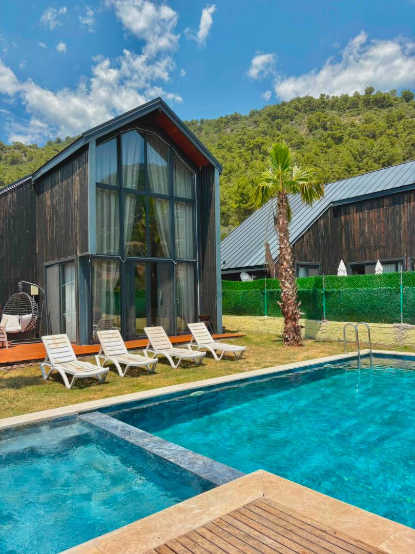 Fethiye Yeşilüzümlü'de Çekirdek Ailelere Uygun, Özel Havuzlu, Konforlu Villa