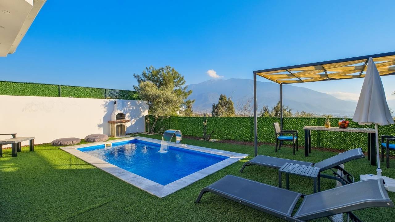 Fethiye'de Muhteşem Tasarımlı, Özel Havuz ve Jakuzili,  Villa