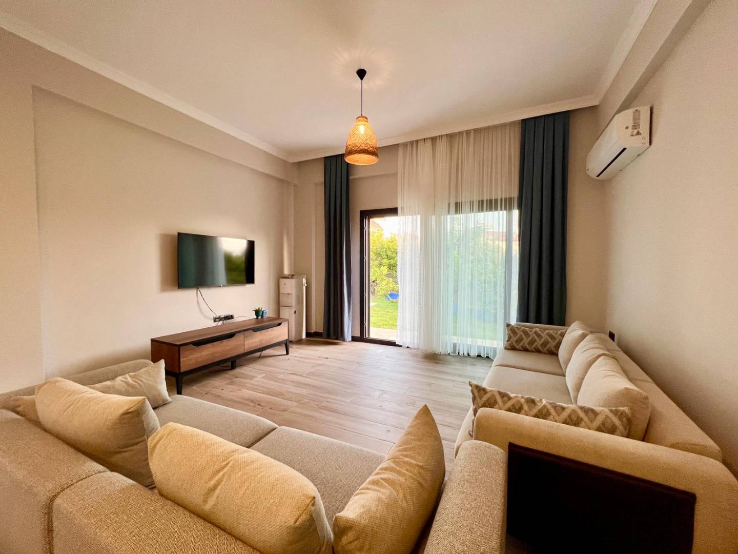 Fethiye Cami'de Doğa İçerisinde, Özel Havuzlu, 6 Kişilik, Kiralık Villa