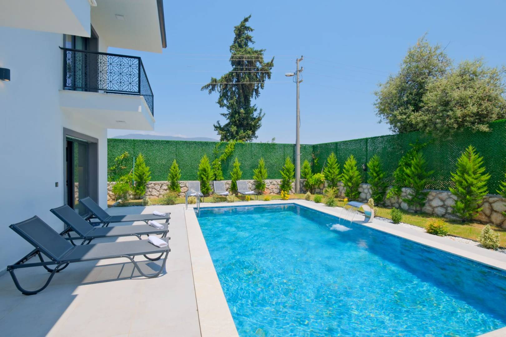Fethiye Esenköy'de Kalabalık Ailelere Uygun, Özel Havuzlu, Modern Tasarımlı Villa