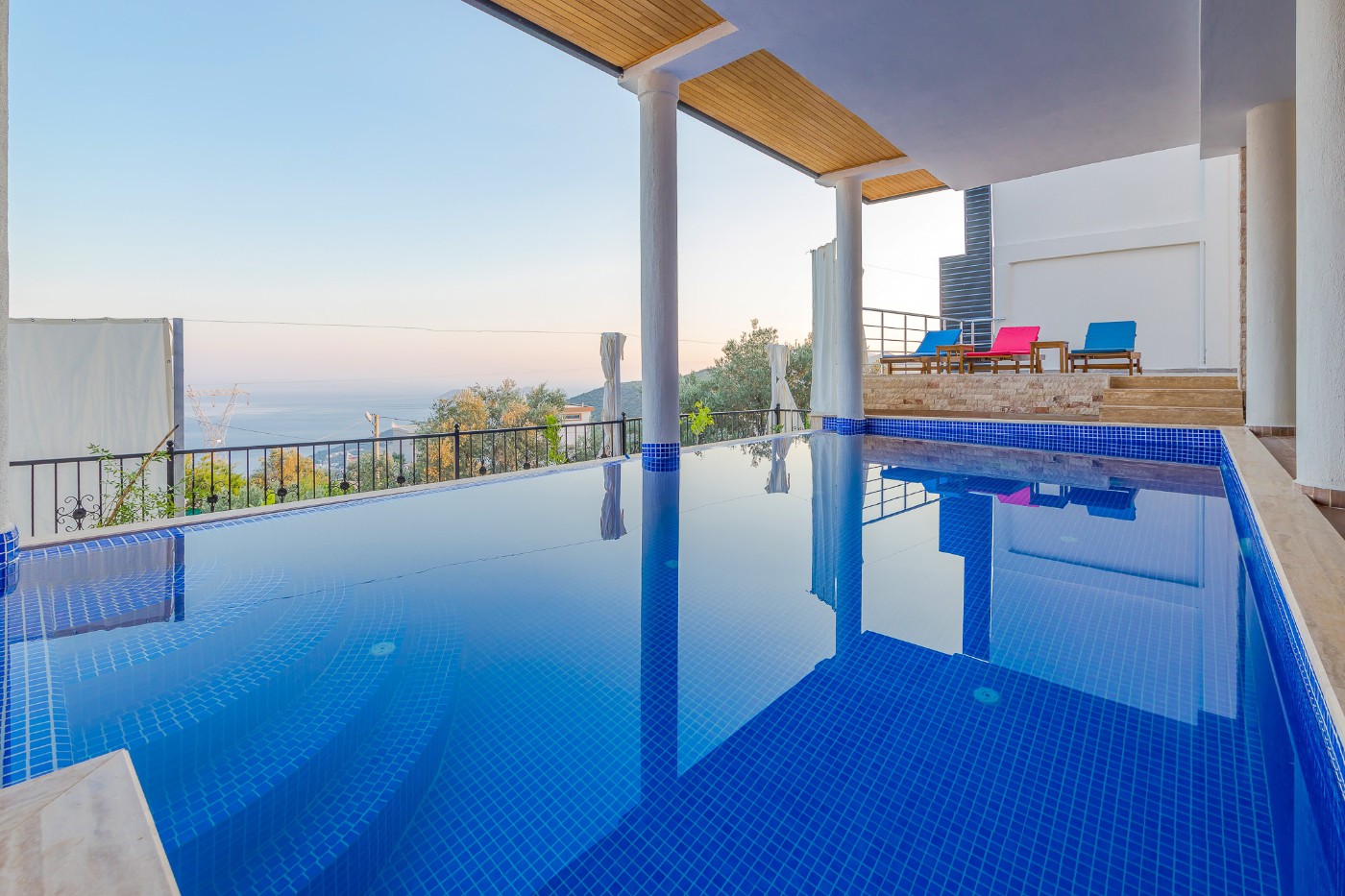 Kaş Kalkan'da Muhteşem Deniz Manzaralı, Ekonomik, Özel Havuzlu Kiralık Villa