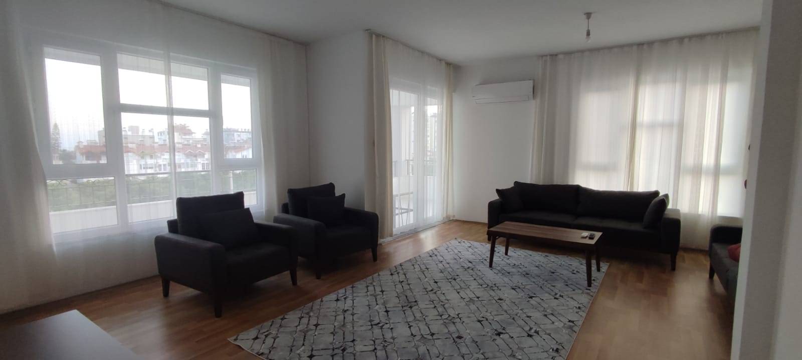 Finike Sahilkent'te Elverişli Konumda, 6 Kişilik, 3+1, Kiralık Daire 