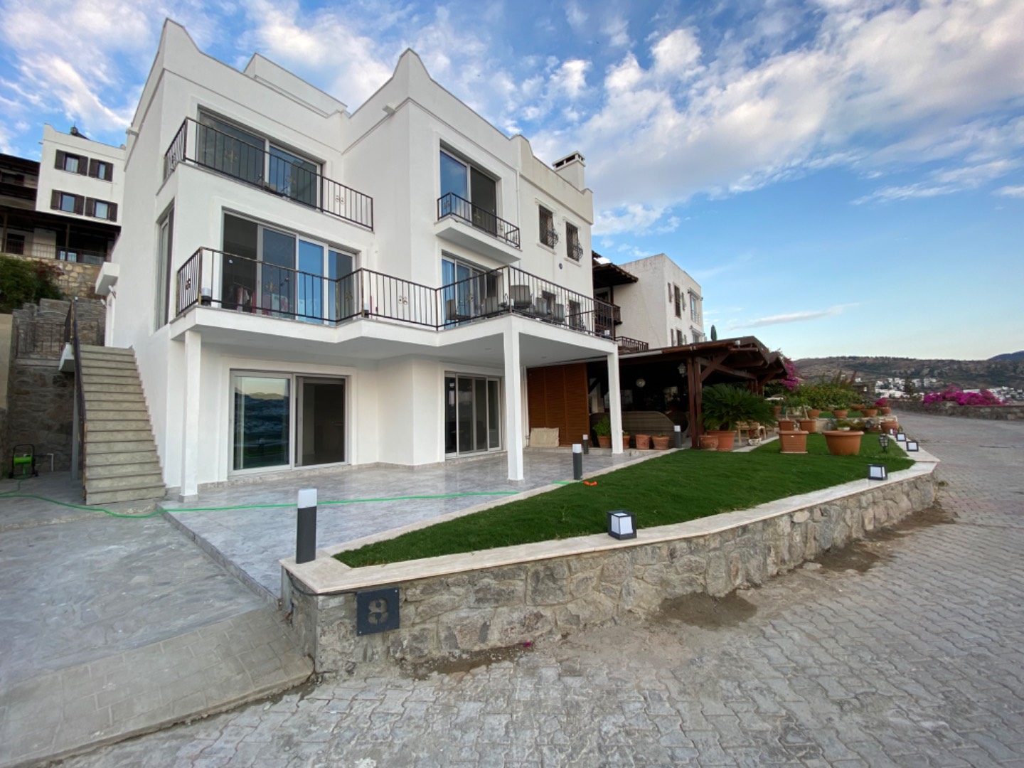 Muğla Bodrum'da Site İçerisinde, Çekirdek Ailelere Uygun, Şık Villa