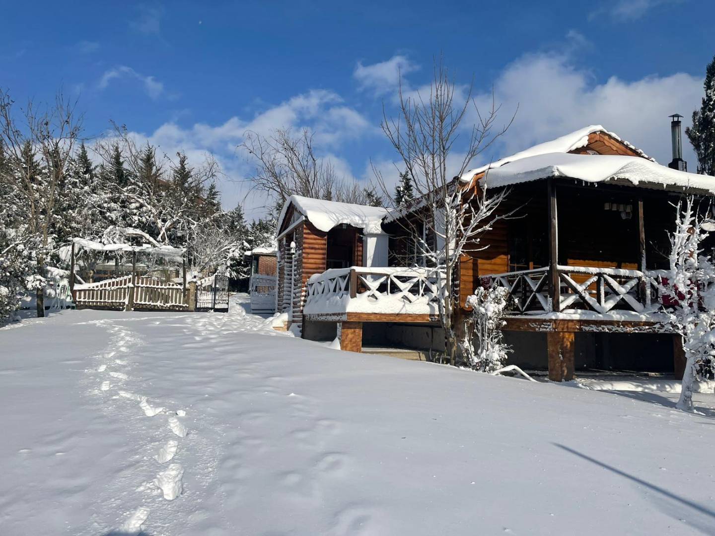 Çatalca'da Sakin Konumda, Bahçeli, Konforlu Bungalov