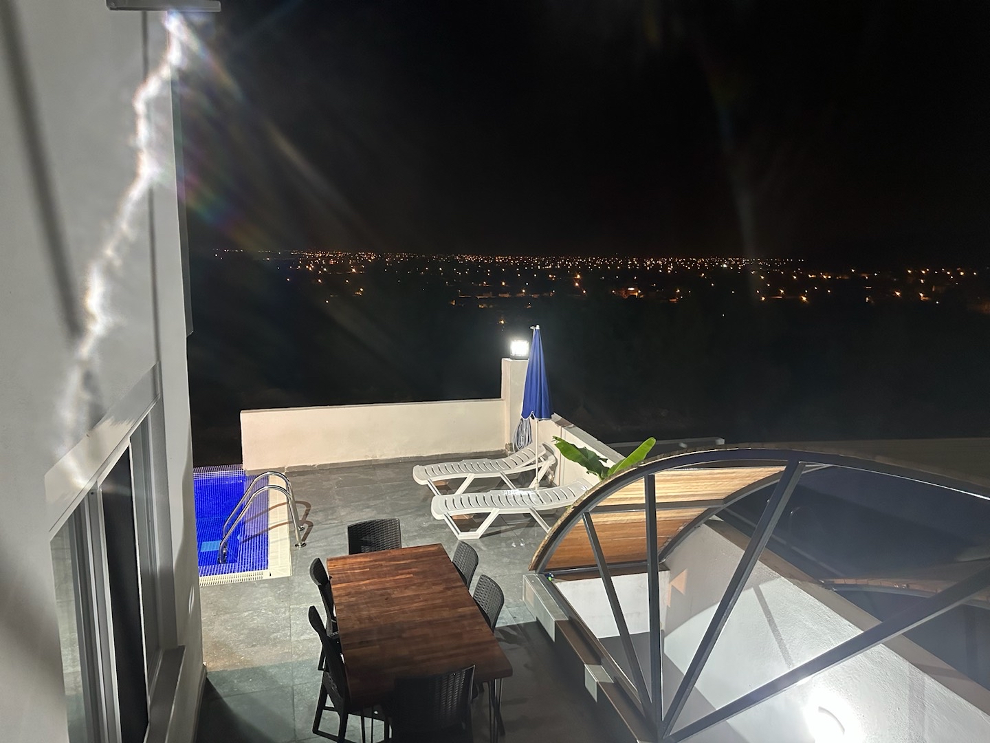 Antalya Kumluca'da Sakin Konumda, Özel Havuzlu, Lüks Tasarımlı Kiralık Villa