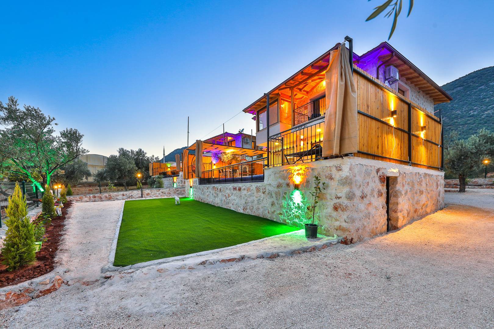 Kaş Beleni'de Özel Havuzlu, Modern Tasarımlı, Jakuzili, Lüks Villa