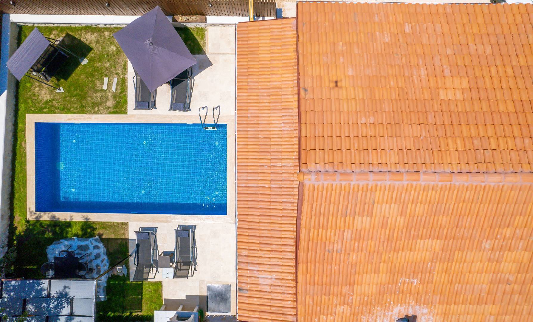 Kalkan Bezirgan'da Çekirdek Ailelere Uygun, Özel Havuzlu, Modern Villa