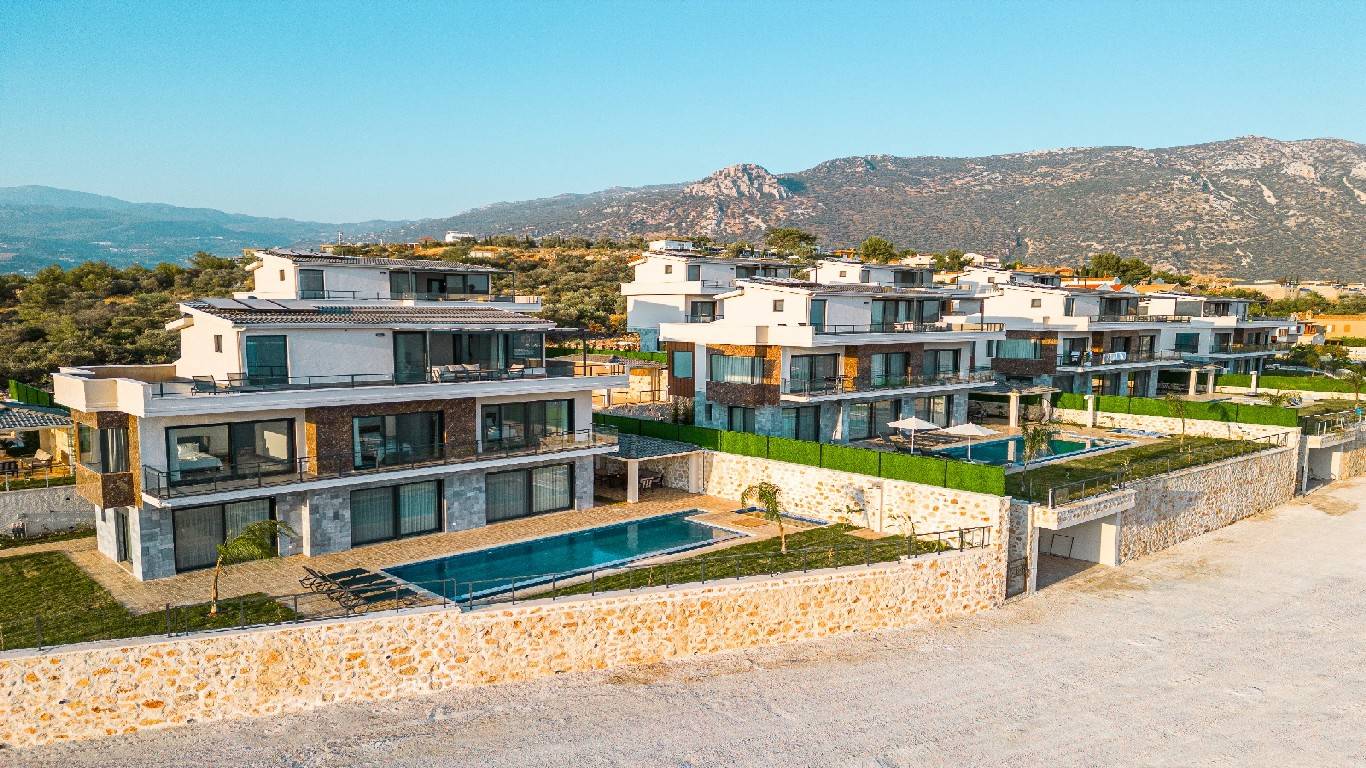 Kaş Kalkan'da Doğa ve Deniz Manzaralı, Özel Havuzlu, Modern Villa