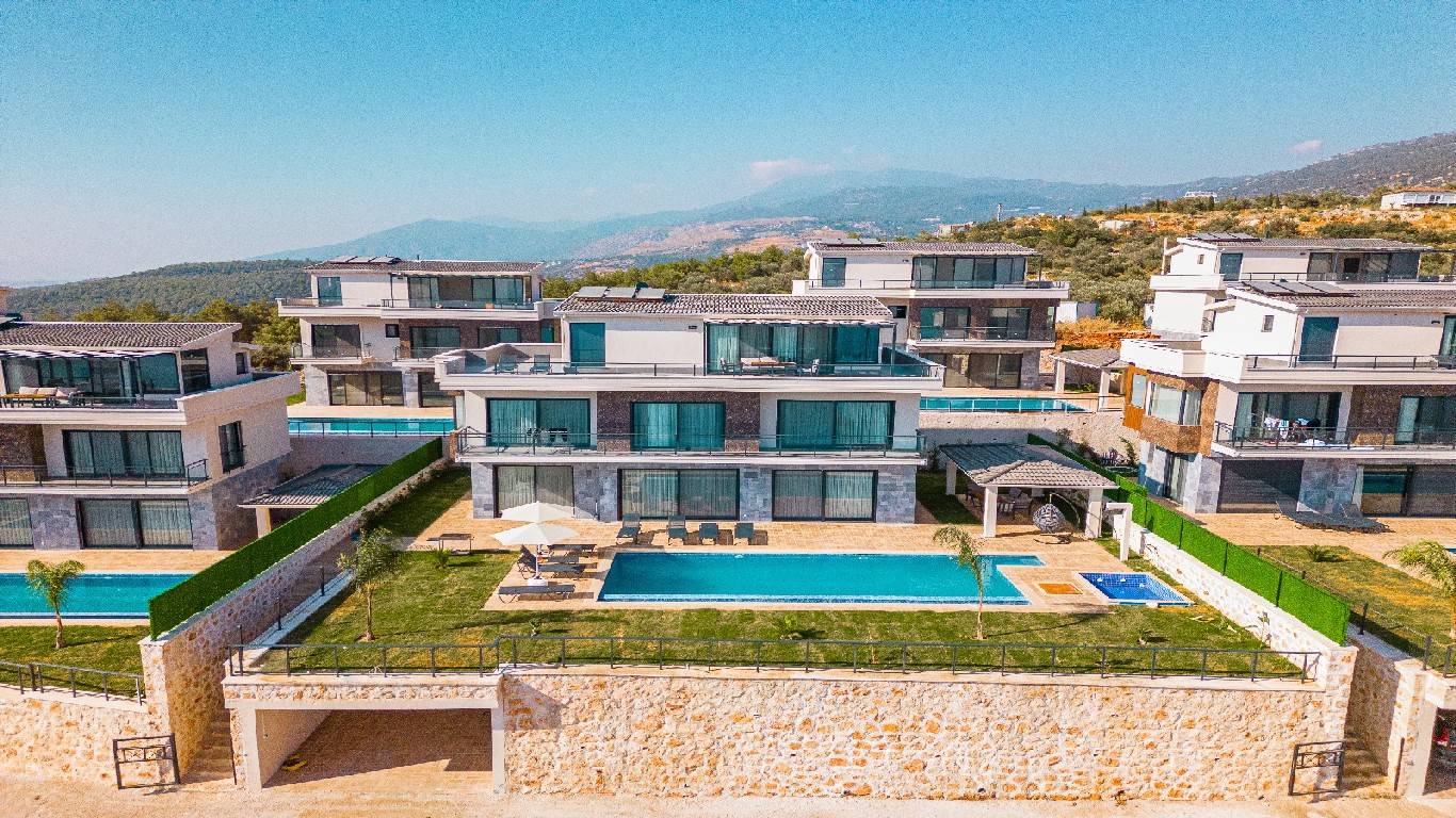 Kaş Kalkan'da Doğa ve Deniz Manzaralı, Özel Havuzlu, Modern Villa