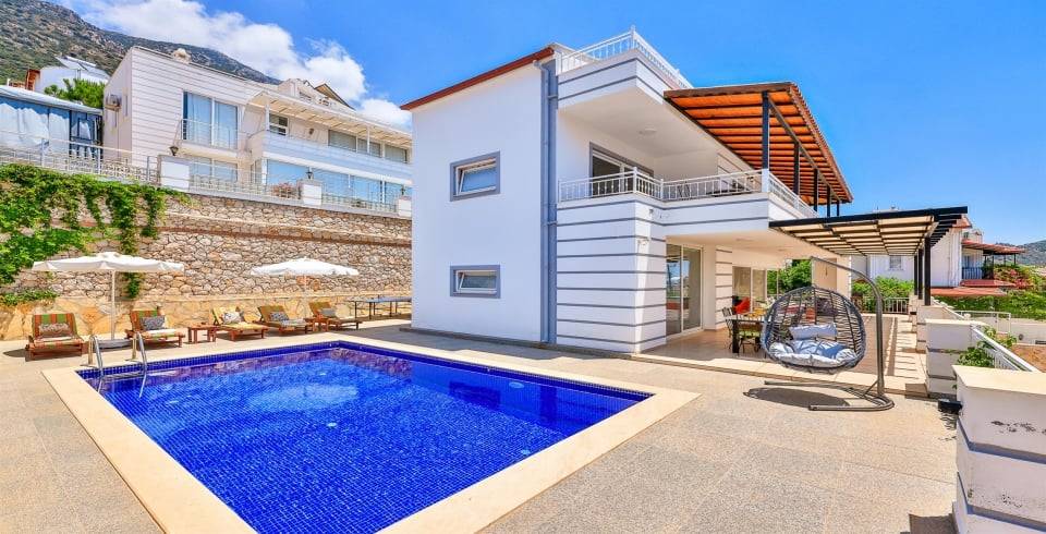 Kalkan Kızıltaş'ta Deniz Manzaralı, Özel Havuzlu, 7 Kişilik Villa