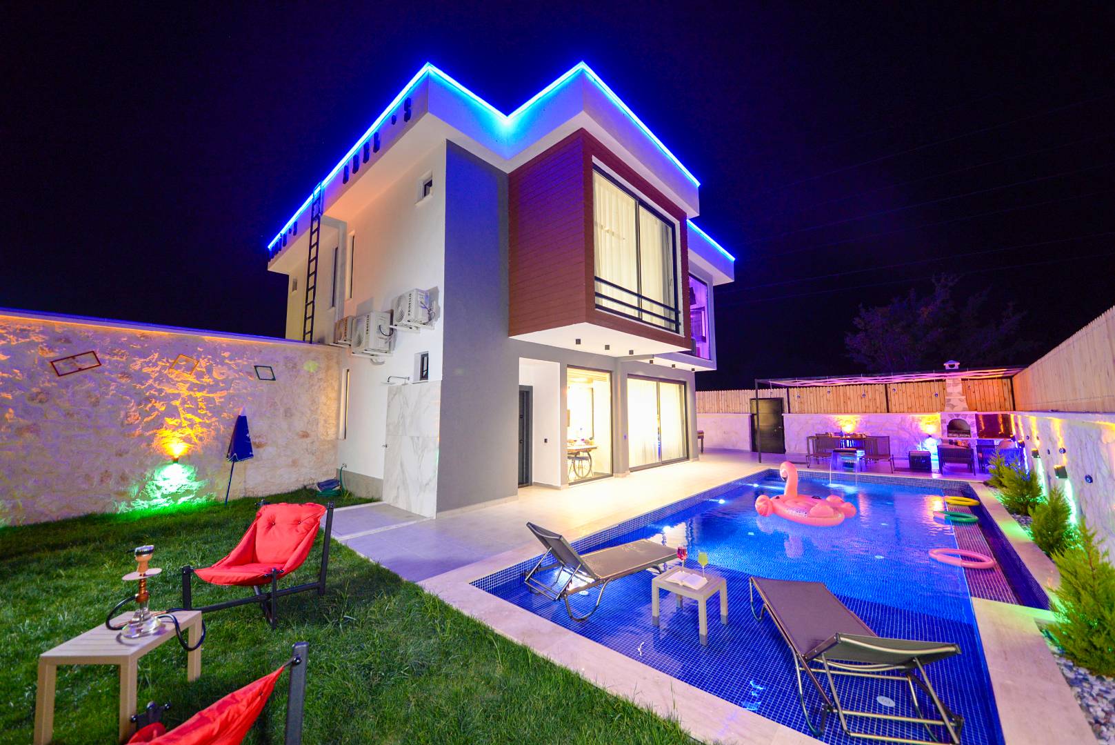 Kaş Ağullu'da Gözlerden Uzak, Özel Havuzlu, Modern Villa