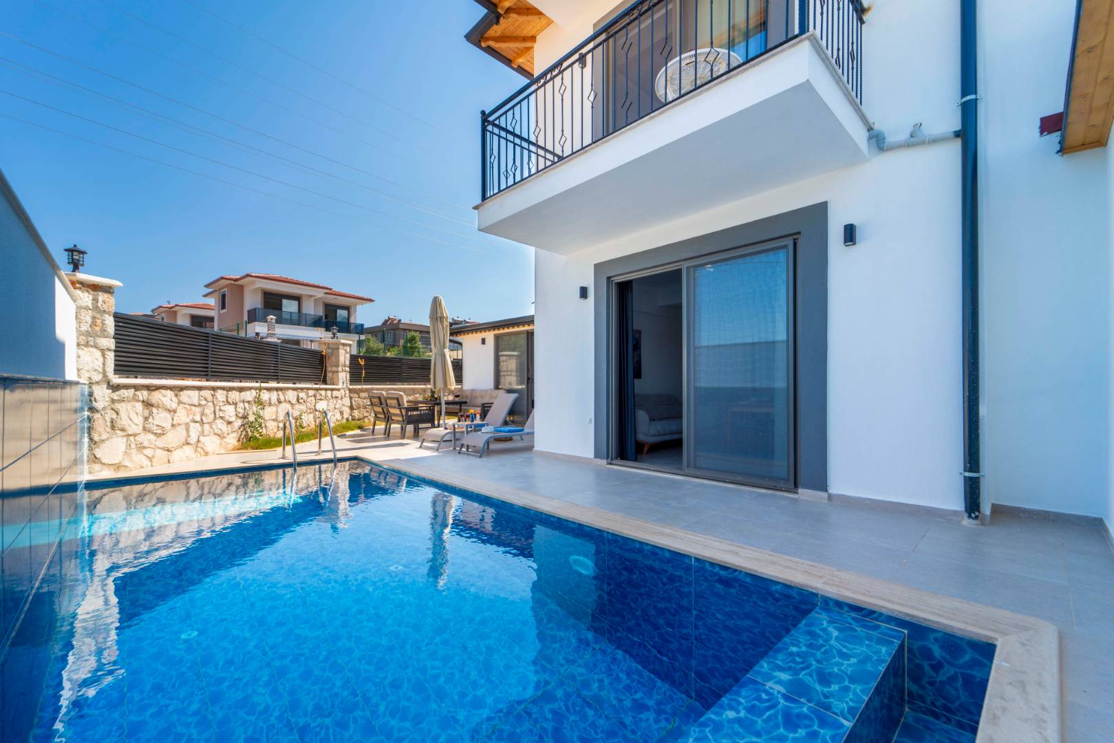 Kaş Andifli'de Çekirdek Ailelere Uygun, Özel Havuzlu, Kiralık Villa