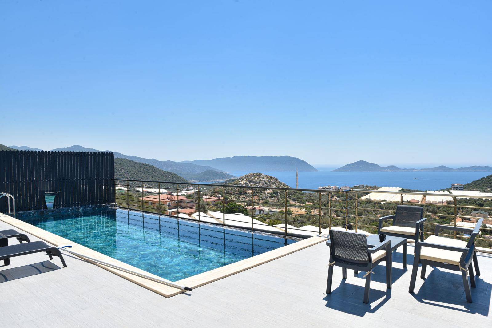 Kaş Belenli'de Muhteşem Doğa İçerisinde, Özel Havuzlu, Modern Tasarımlı Villa