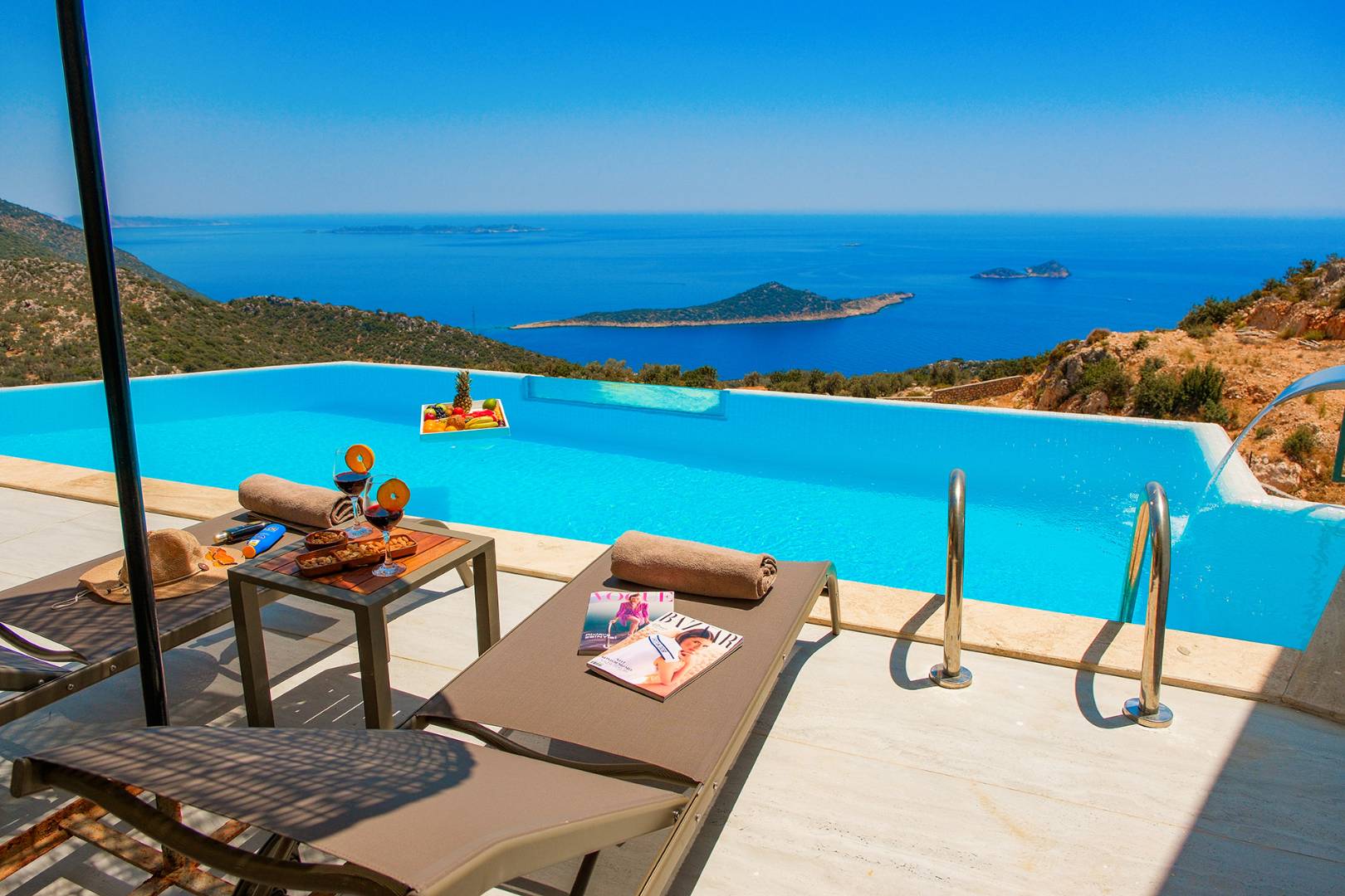 Kaş Kalkan'da Muhteşem Deniz Manzaralı, Özel Havuzlu, Modern Villa