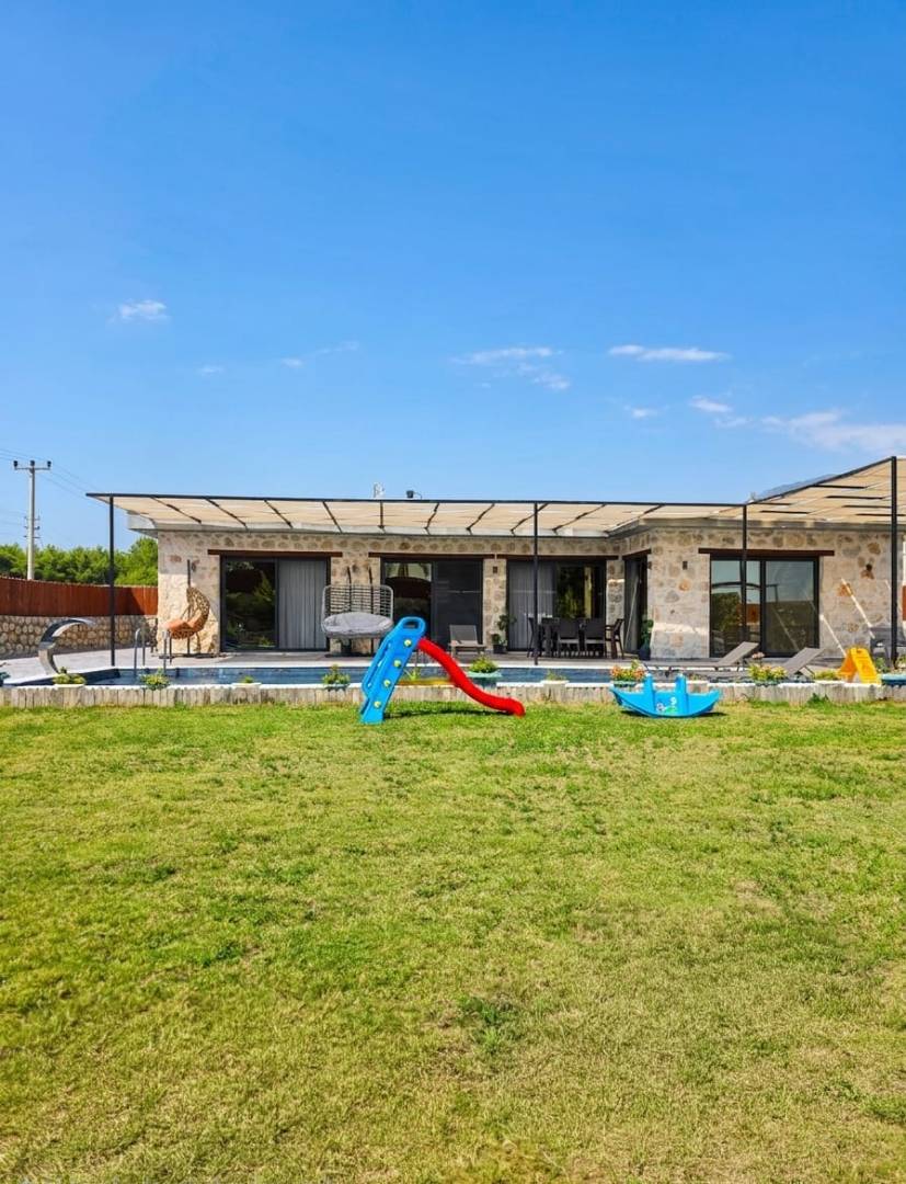Kaş Çavdır'da Balayı Çiftlerine Uygun, Özel Havuzlu, Kiralık Villa