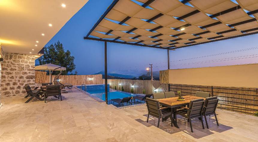 Kaş Çavdır'da Doğayla Baş Başa, Özel Havuzlu, Modern Villa