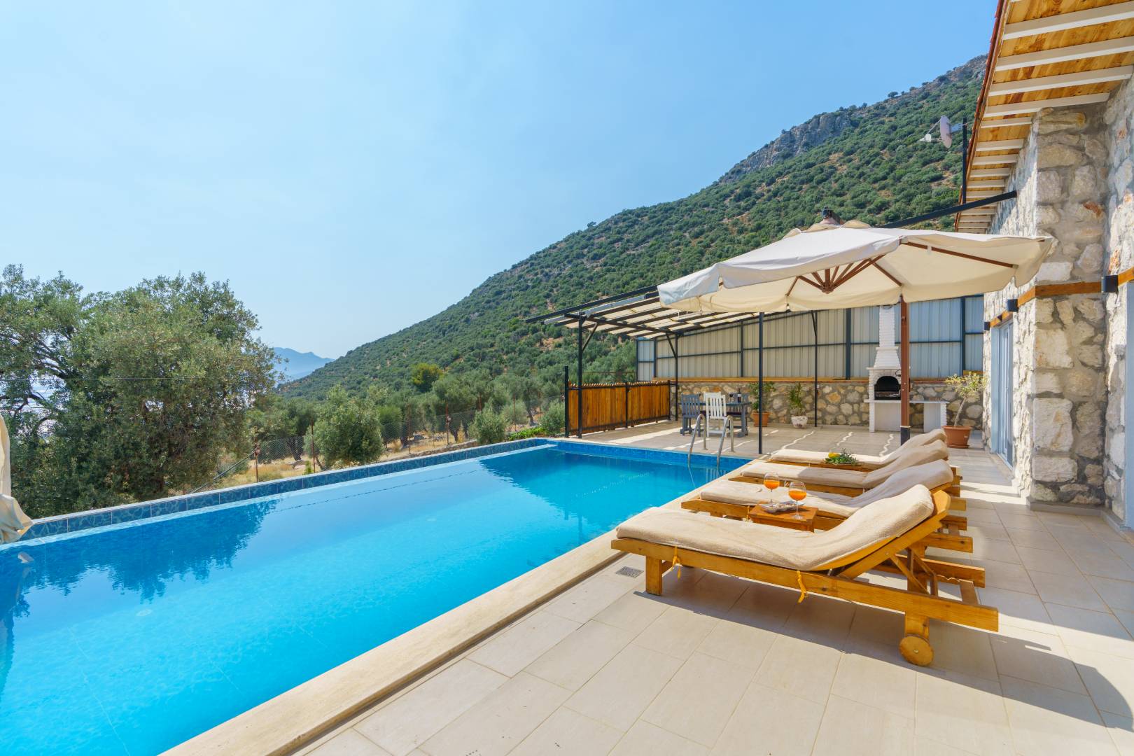 Kaş Çavdır'da Huzurlu Doğada, Özel Havuzlu, 2+1 Villa