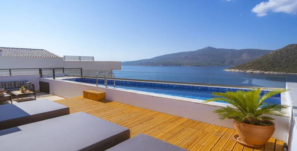 Kaş Kalkan'da Enfes Deniz Manzaralı, Özel Havuzlu, Modern Villa