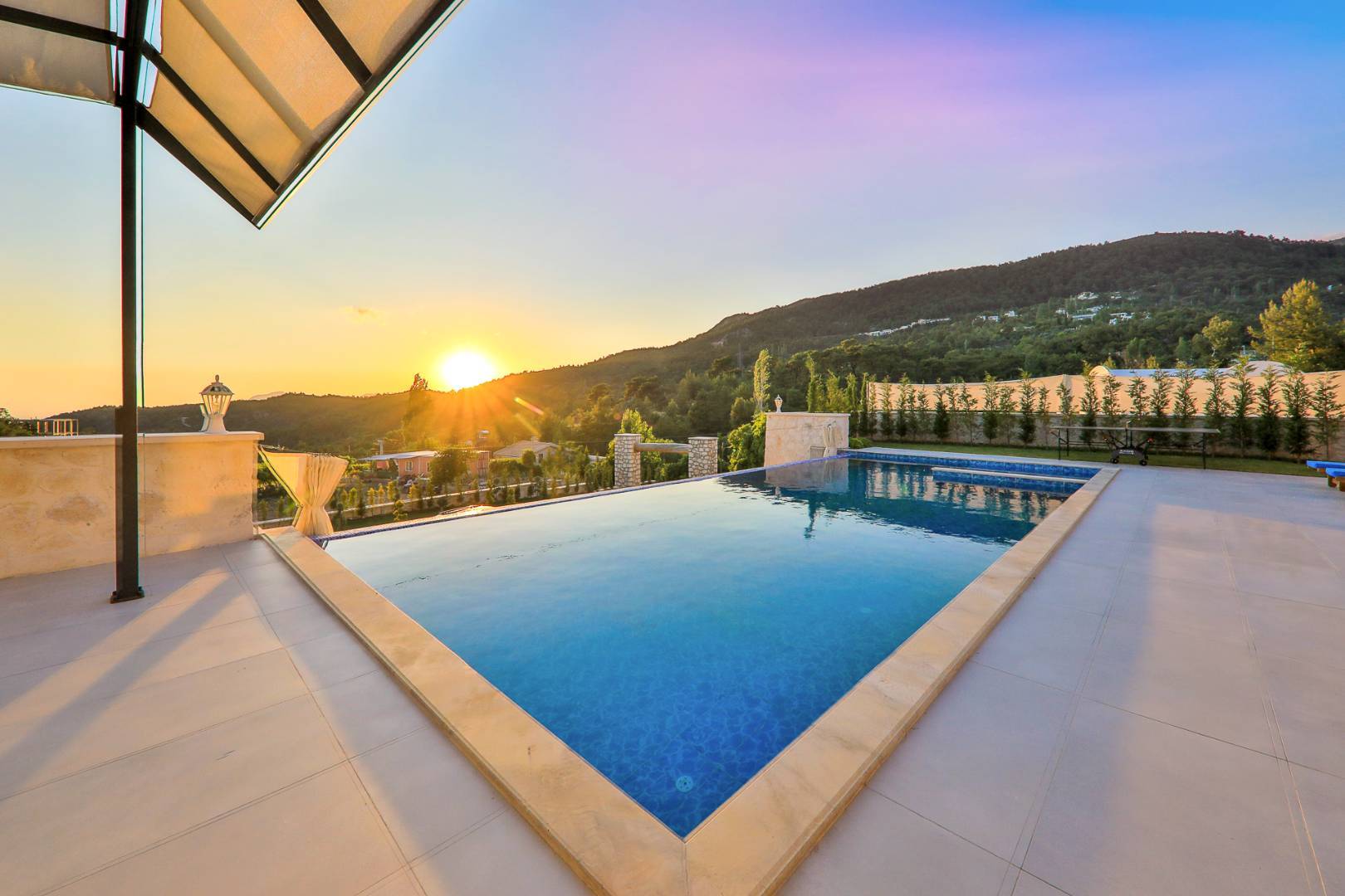 Kaş Kalkan'da Doğa Manzaralı, Özel Havuzlu, Jakuzili, Lüks Villa 