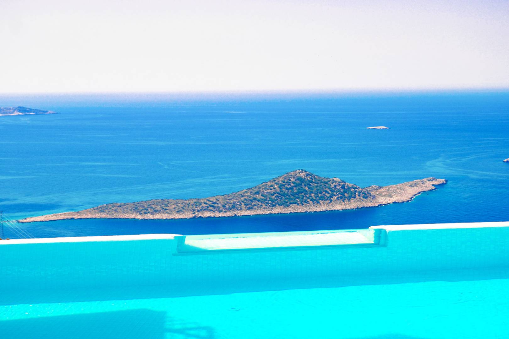 Kaş Kalkan'da Nefes Kesici Doğada, Özel Havuzlu, Konforlu Villa