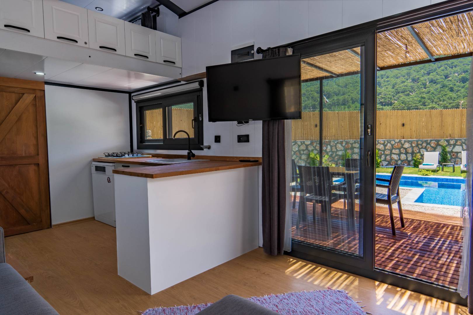 Kaş Kalkan'da Sakin Konumda, Özel Havuzlu, Jakuzili, Korunaklı Tiny House 