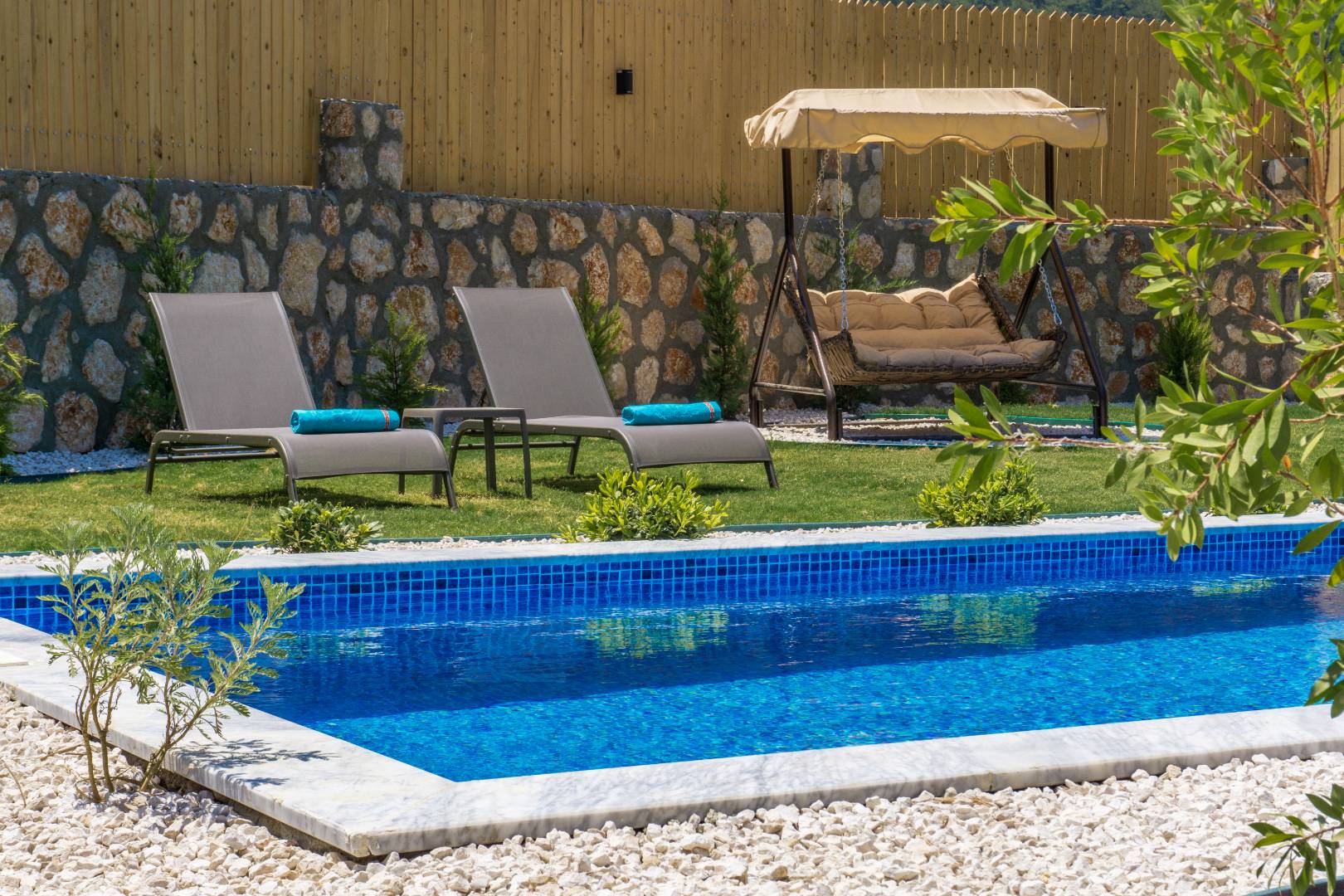 Kaş Sarıbelen'de Yemyeşil Bahçeli, Özel Havuzlu, Konforlu Tiny House-34393