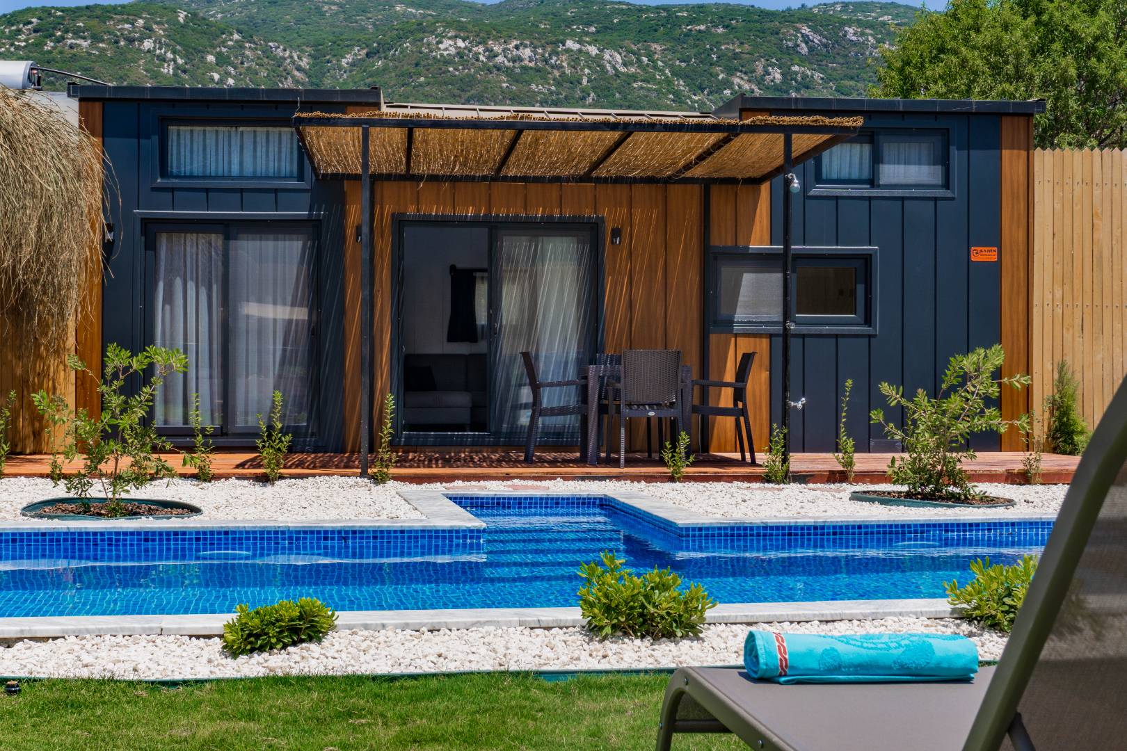 Kaş Kalkan'da Sakin Konumda, Özel Havuzlu, Jakuzili, Korunaklı Tiny House 
