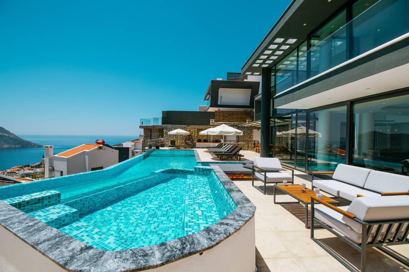 Kaş Kalkan'da Seyrine Doyulmaz Deniz Manzaralı, Özel Havuzlu, Lüks Villa
