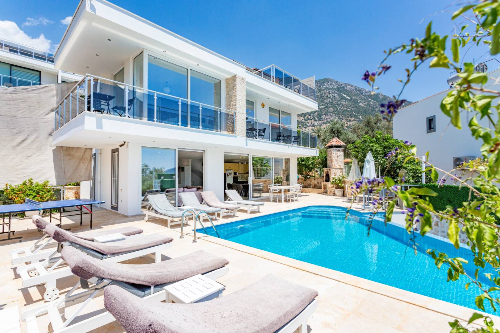 Kaş Kalkan'da Doğa ve Deniz Manzaralı, Özel Havuzlu, Lüks Villa