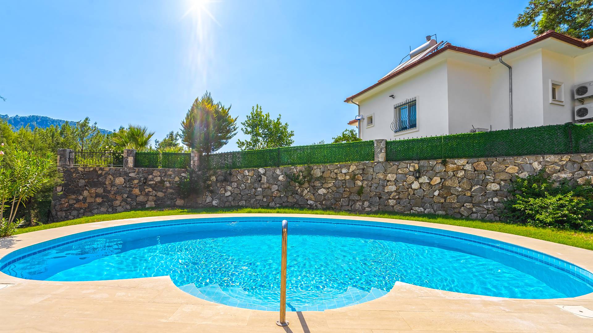 Muğla Dalaman'da Geniş Ailelere Uygun, Özel Havuzlu, Otantik Villa