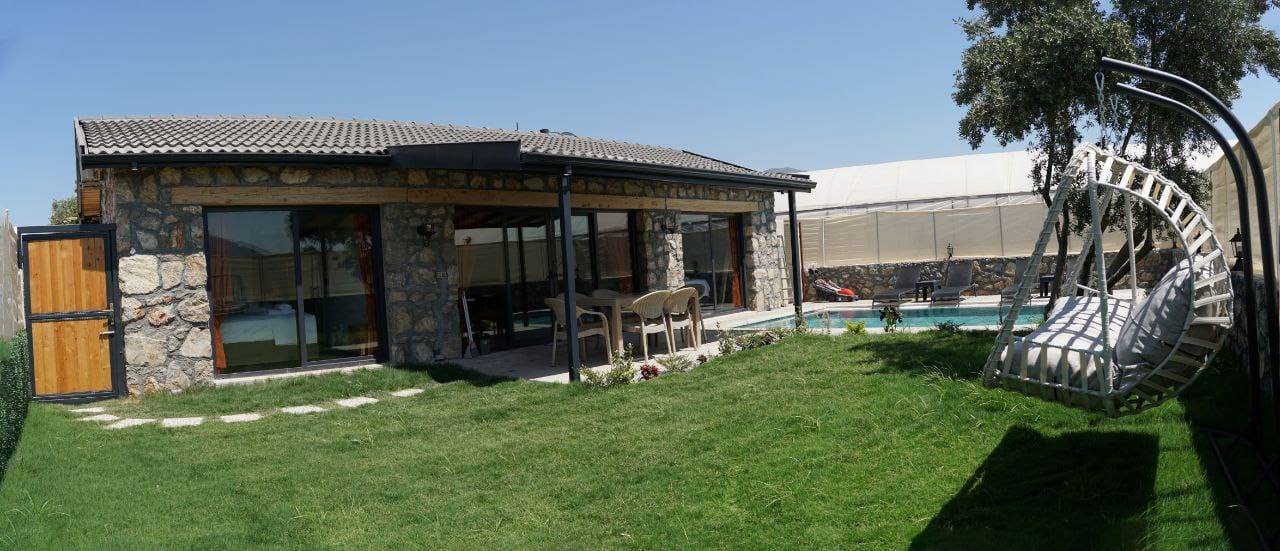 Muğla Fethiye'de Geniş Bahçeli, Özel Havuzlu, Modern Tasarımlı, Kiralık Villa