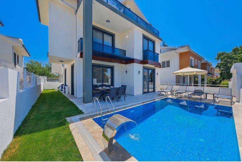 Muğla Fethiye'de Merkeze Yakın, Özel Havuzlu, Tatil Villası