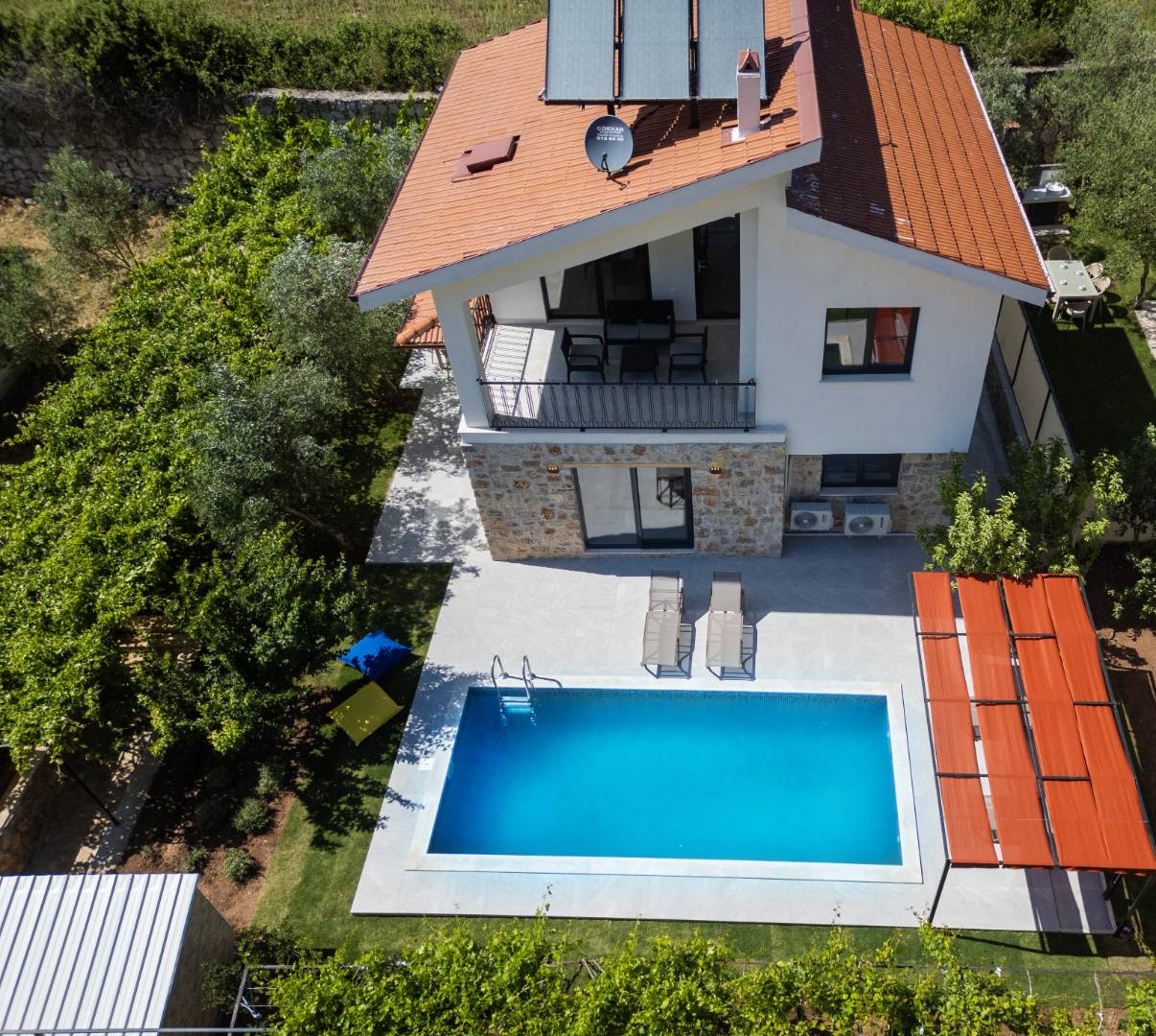Muğla Fethiye'de Geniş Ailelere Uygun, Özel Havuzlu, Modern Tasarımlı Villa