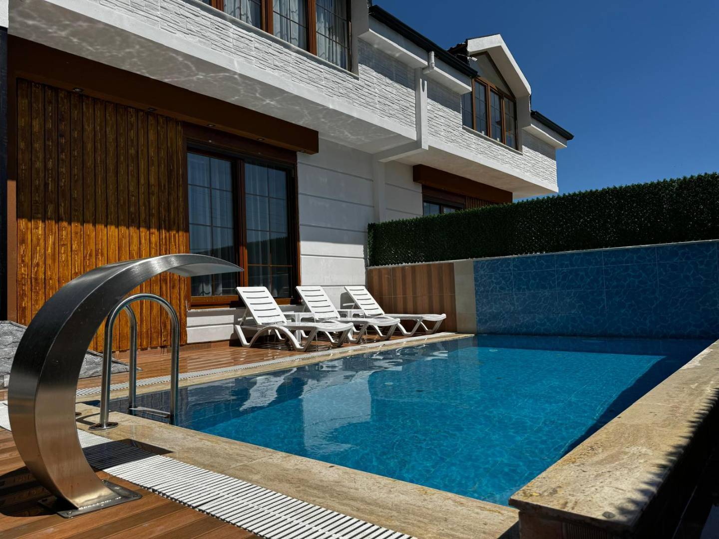 Antalya Kemer'de Çekirdek Ailelere Uygun, Özel Havuzlu, Muhteşem Doğa İçerisinde Villa
