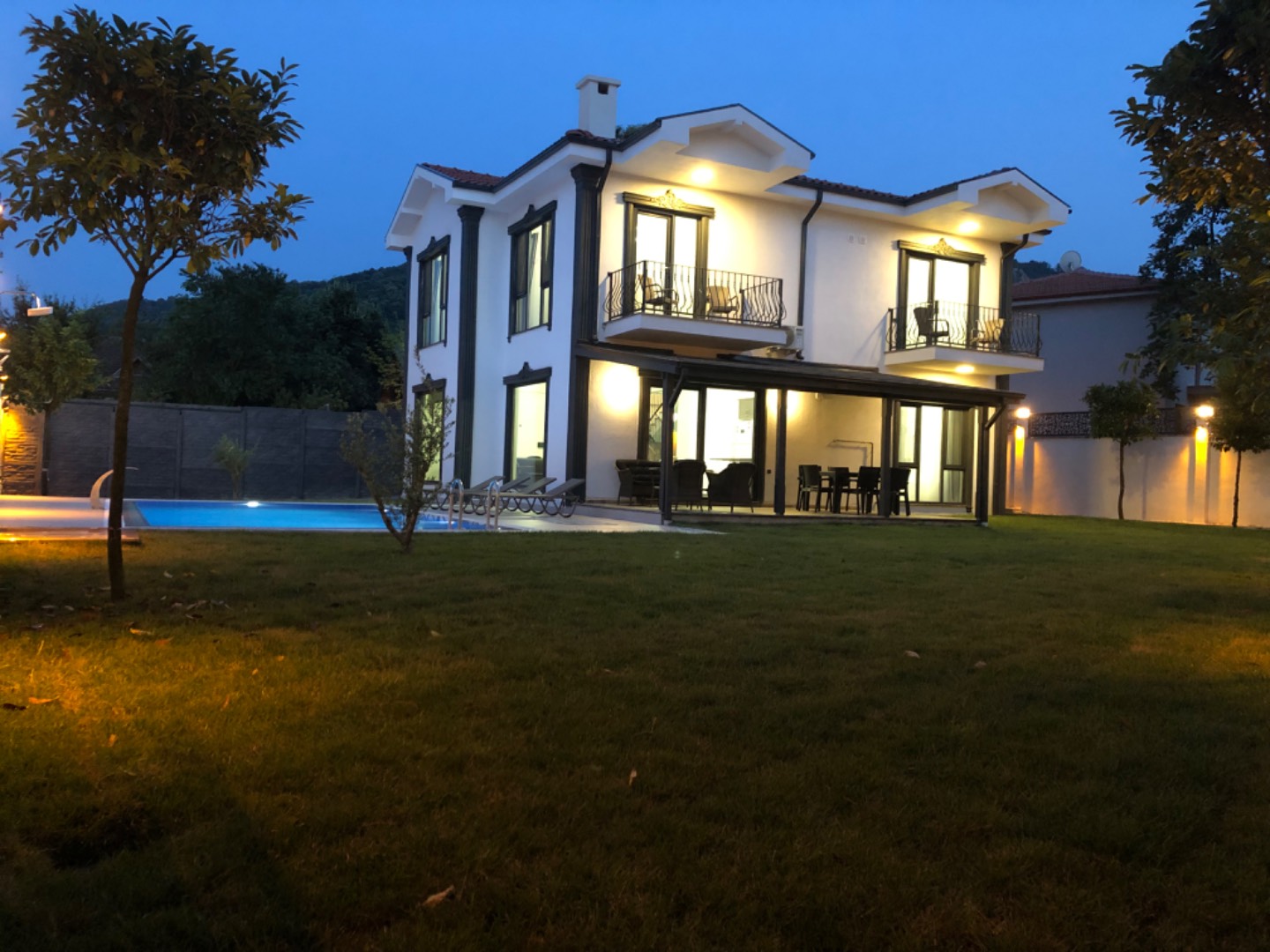 Sakarya Sapanca'da Geniş Bahçeli, Özel Havuzlu, Lüks Villa-34082