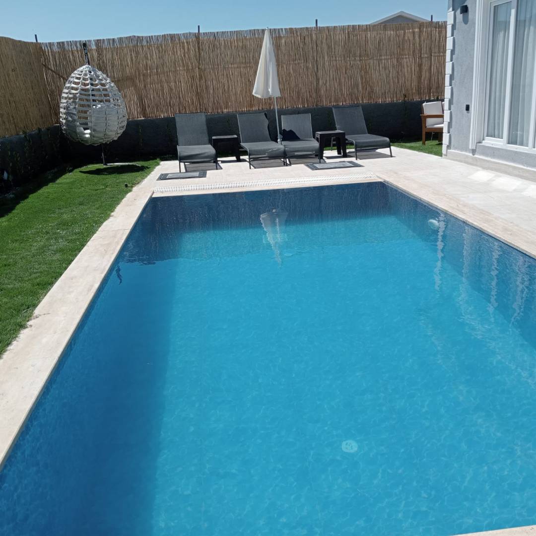Fethiye Patlangıç'ta Merkezi Konumda, Korunaklı, Özel Havuzlu, Kiralık Villa