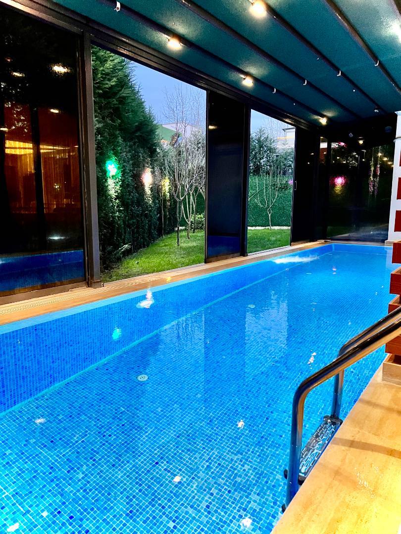Sapanca'da Yeşillikler İçerisinde, Isıtmalı Havuzlu, Modern Villa-23807