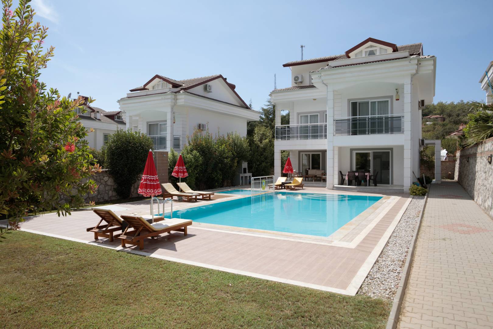 Fethiye Ovacık'ta Doğayla İç İçe, Özel Havuzlu, Modern Tasarımlı Villa