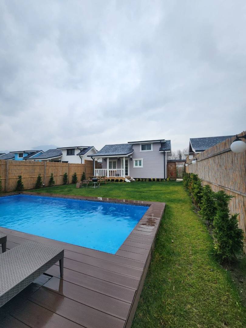 Sapanca Kırkpınar'da Balayı Çiftlerine Uygun, Isıtmalı Havuzlu, Ferah Tiny House