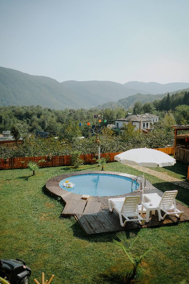 Sapanca Memnuniye'de Geniş Bahçeli, Şömineli ve Jakuzili, Şık Villa-31692