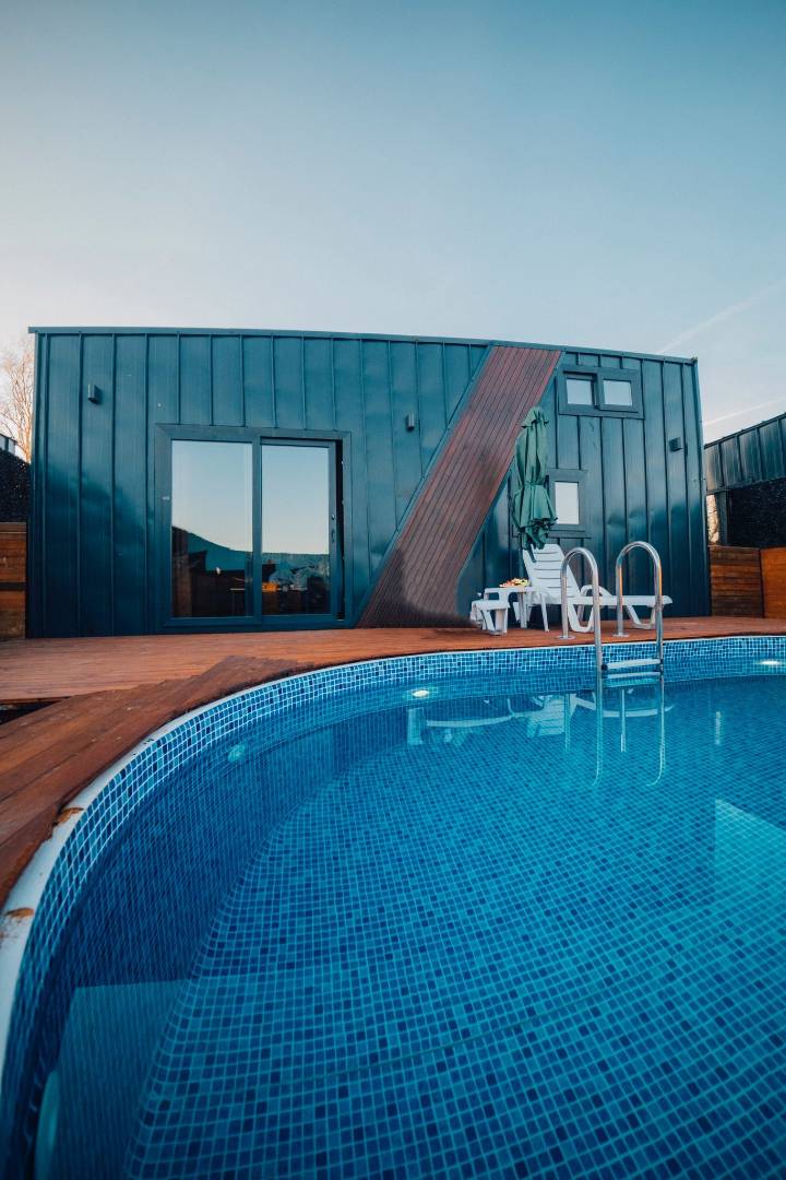 Sapanca Rüstempaşa'da Doğayla İç İçe, Isıtmalı Özel Havuzlu, Modern Tiny House