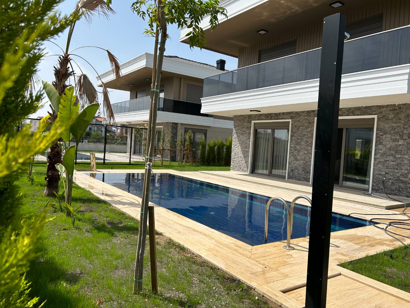 Serik Belek'te Plaja Yakın Konumda, Özel Havuzlu, 3+1 Villa