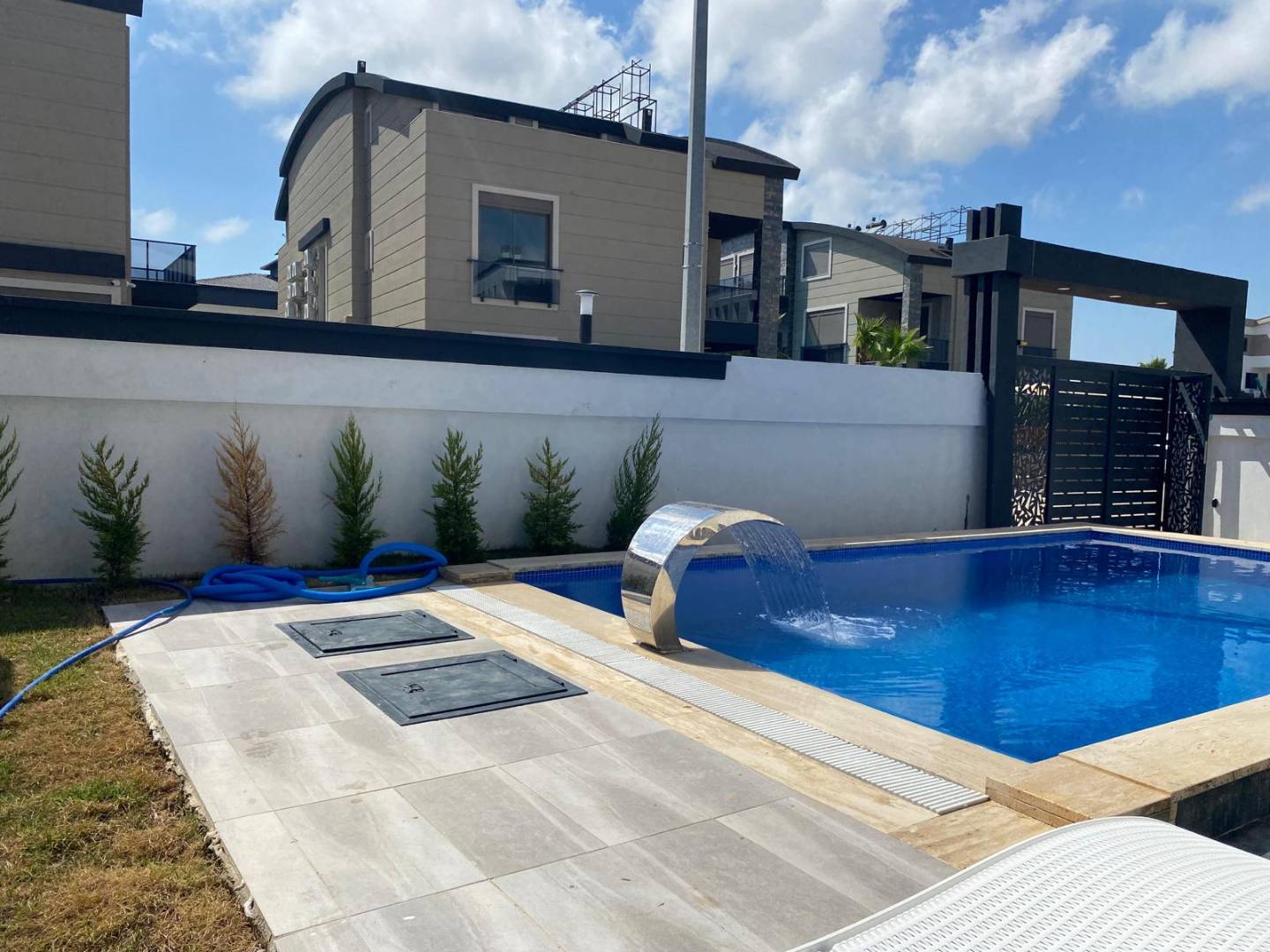 Serik Belek'te Şık Tasarıma Sahip, Özel Havuzlu, 3+1, Kiralık Villa